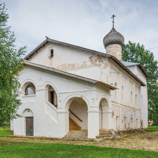 Церковь Сретения Господня с трапезной