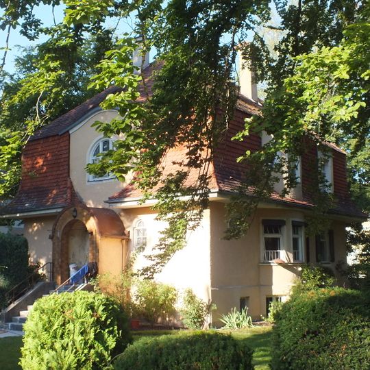 Hermann-Stockmann-Straße 7