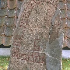 Östergötlands runinskrifter 70