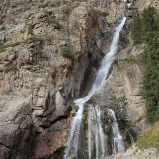Burhan-bulak falls