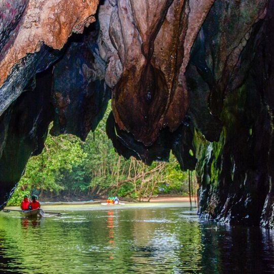Puerto-Princesa Subterranean River