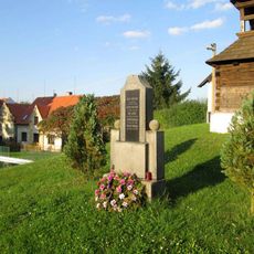 Pomník padlým v Bujesilech