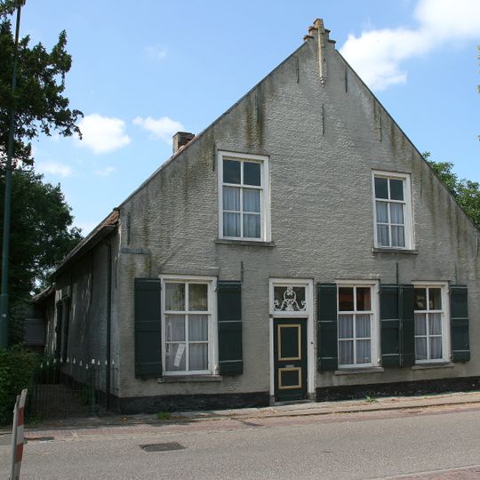 Hoofdstraat 72, 's Gravenmoer