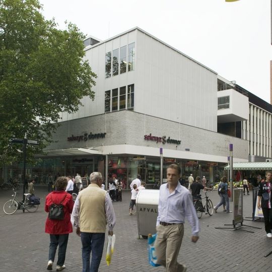 Donner bookshop at Lijnbaan 150, Rotterdam
