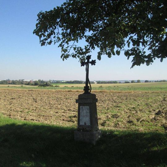 Kříž východně od Popoviček