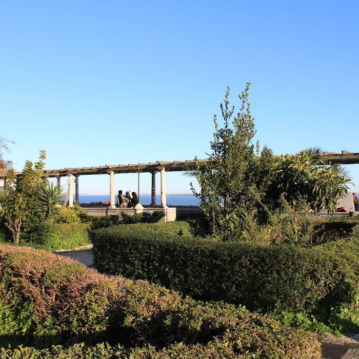 Jardim Júlio de Castilho-Miradouro de Santa Luzia