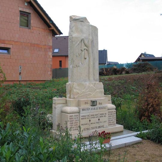 Pomník padlým v 1. svět. válce v Hřebči