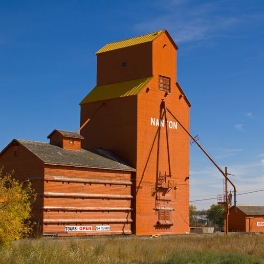 Pioneer Grain Co. Grain Elevator, Nanton