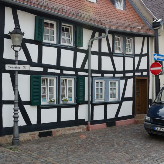 Steinheimer Straße 31/33