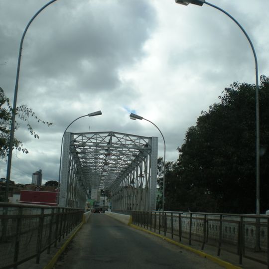 Ponte metálica Dr. Dinis Assis Henning