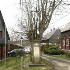 Kříž u domu 434 v Království