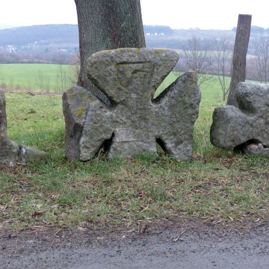 Drei Steinkreuze Cotta A -