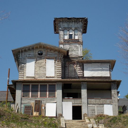 Lambert-Iles-Petersen House