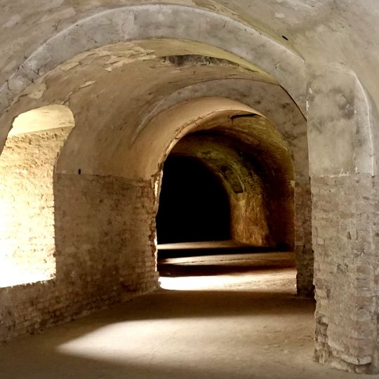 Fortifikačný systém mesta, kazematy medzibastiónové