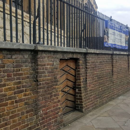 Railing And Dwarf Wall To Church Of All Hallows