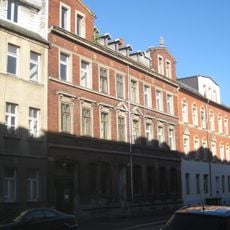Mietshaus in geschlossener Bebauung Bernhardstraße 115