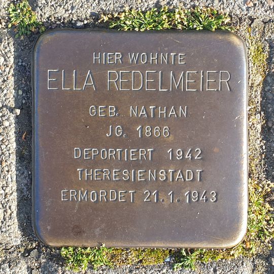 Stolperstein en memoria de Ella Redelmeier