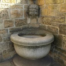 Drobná kašna na Špilberku v Brně