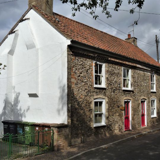 13 And 15, Water Lane
