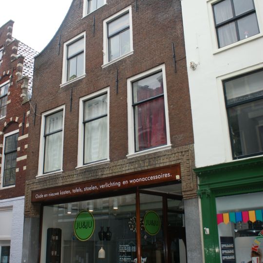 Hogewoerd 33, Leiden