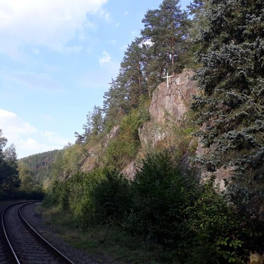 Kříž nad Střelou západně od Horního Hradiště