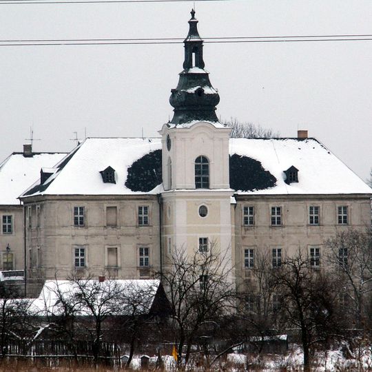 Zabór Palace