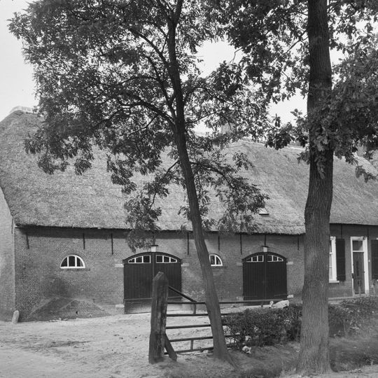 Groenstraat 8, Teteringen