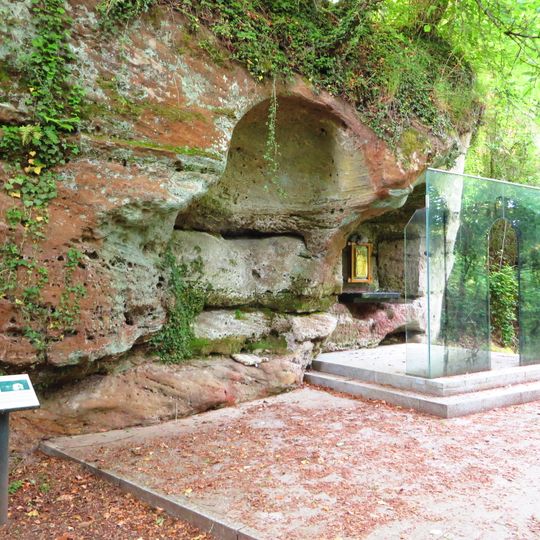 Chapelle Sainte-Hélène de Hérapel