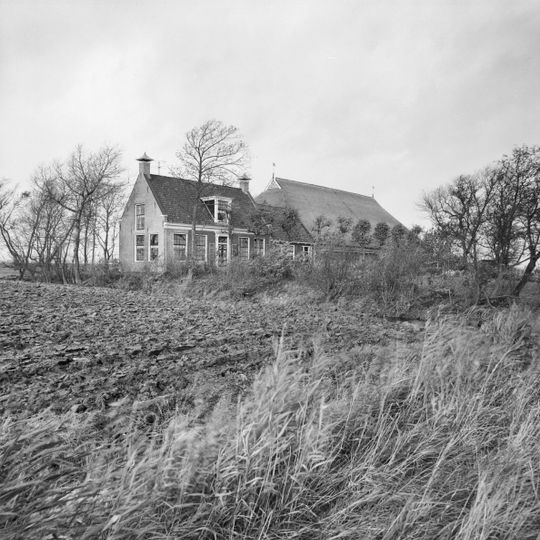 Mariëngaarderweg 2, Hallum
