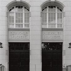 Erweiterungsbau der Druckerei E.W. Garbrecht Dresdner Straße 11; 13