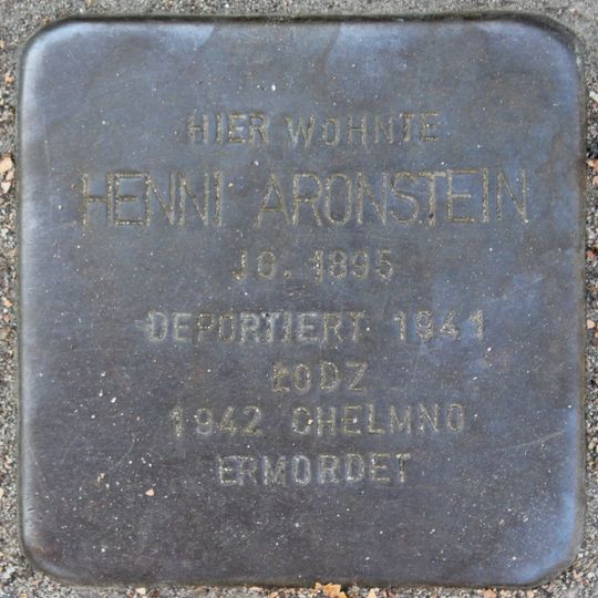 Stolperstein dedicated to Henni Aronstein
