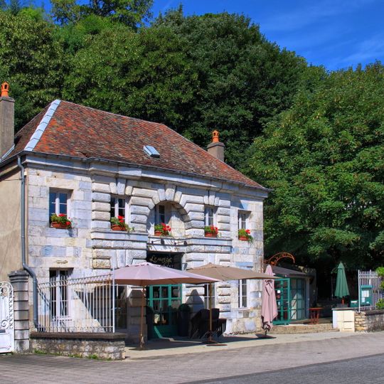 Magasin du port de Rivotte