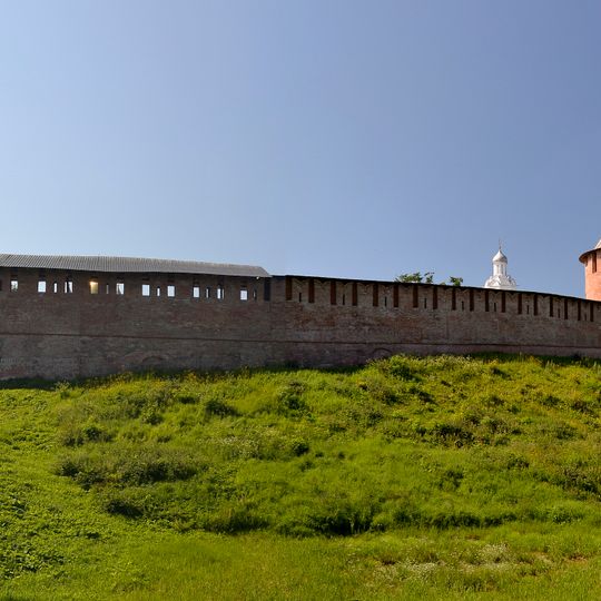 Прясло стены между Владимирской и Фёдоровской башнями