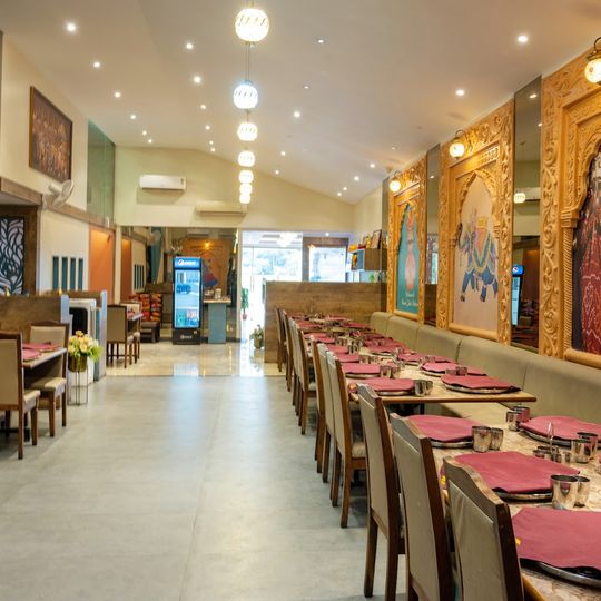 Panch Shahi Pakwan Thali Restaurant