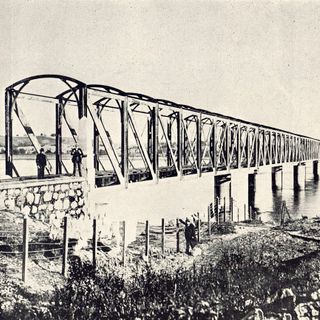 Puente ferroviario La Laja