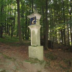 Boží muka na křížové cestě u Kamenice nad Lipou - 9. zastavení