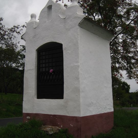 Výklenková kaplička Panny Marie