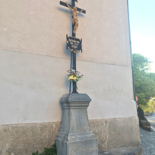 Kříž u kostela sv. Mikuláše v Humpolci