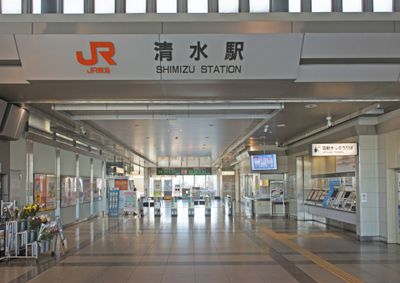 Interior 0