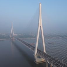 Edong Yangtze River Bridge