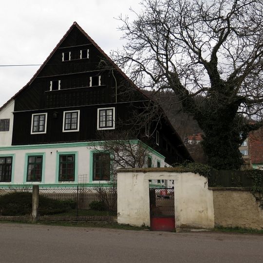 Usedlost čp. 39 a 105