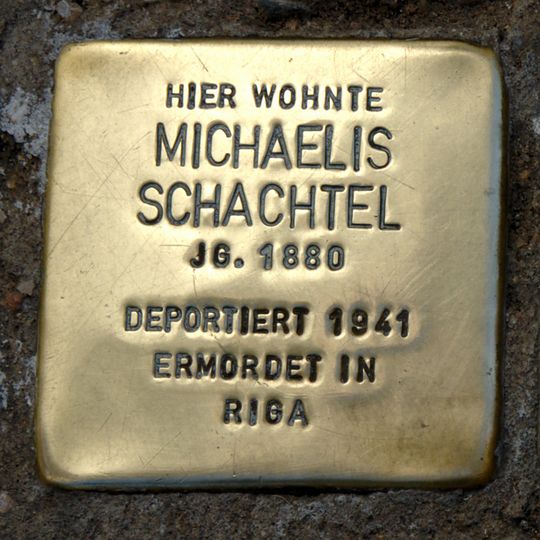Stolperstein dedicated to Michaelis Schachtel