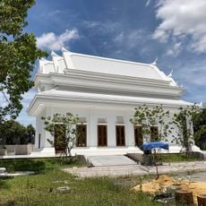 Wat Thaen Wan Di Charoen Suk