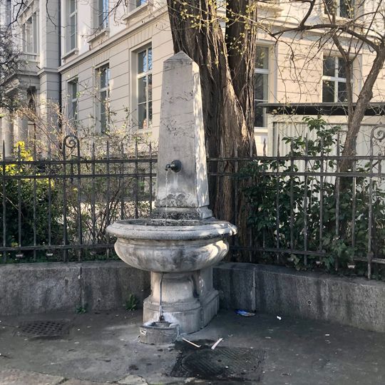 Zurlindenstrasse in front of School House