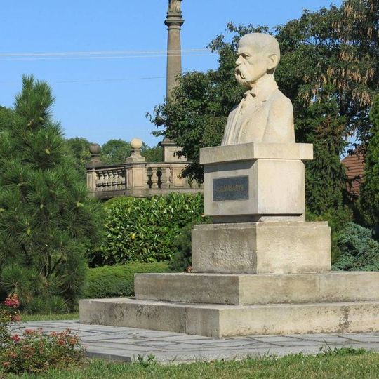 Masarykův pomník ve Valdicích