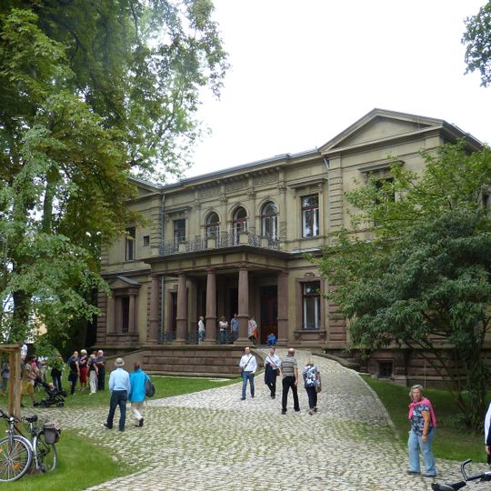 Villa Haag, ehemalige Direktorenvilla, zur ehemaligen Johannes-Haag-Maschinen- und Röhrenfabrik AG gehörend