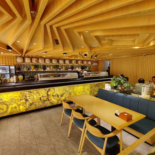 Okinawa Sushi Central Park