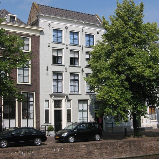 Lange Haven 111, Schiedam