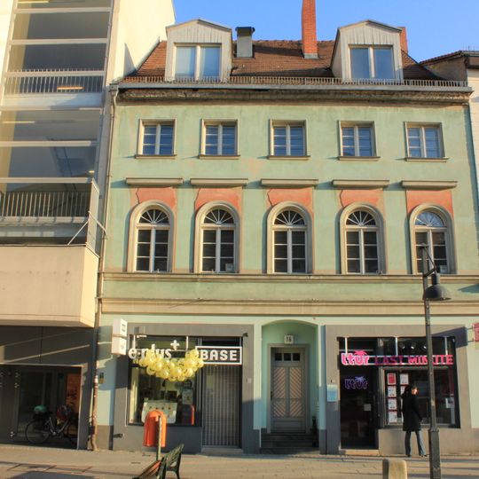 Wohnhaus Carl-Schurz-Straße 16