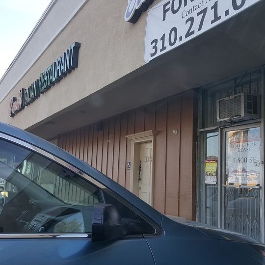Lomeli's Italian Restaurant